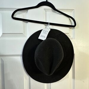 Time and Tru Black Felt Hat – NWT, Adjustable
